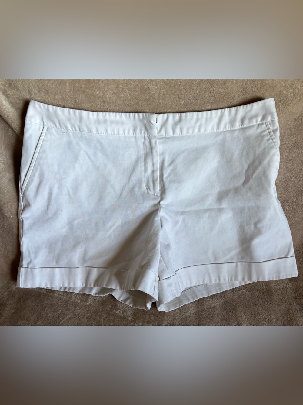 Preppy Apt. 9 White High-Rise Casual White Womens Shorts 16